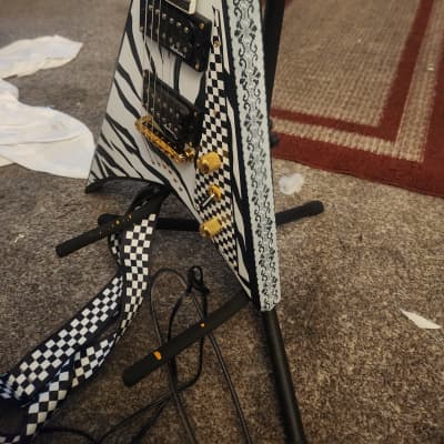 Jackson JS Series FSR JS32T Rhoads with Amaranth Fretboard 2019 - Custom White Tiger Checkerboard paint job image 4