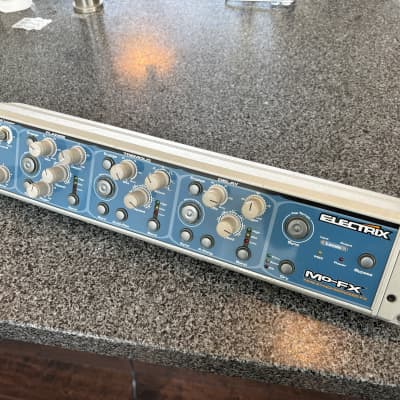 Electrix Mo-FX Time Synchronized Effects Delay/Tremelo/Flanger/Distortion