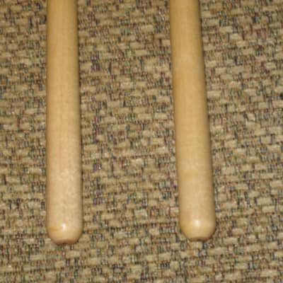 ONE pair "new" old stock (felt heads have fuziness) Regal Tip 602SG (GOODMAN # 2) TIMPANI MALLETS, STACCATO - small hard inner core covered with two layers of felt -- rock hard maple handles (shaft), includes packaging image 17
