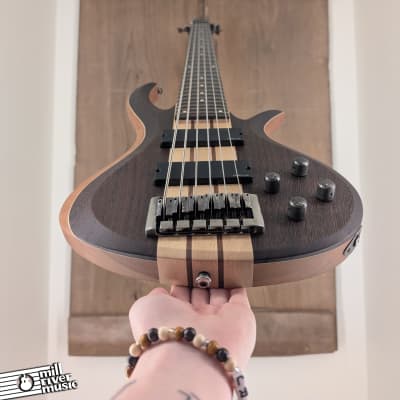 Schecter Diamond Riot-6 6-String Electric Bass w/ EMG-45HZ & Hard Case Used image 9