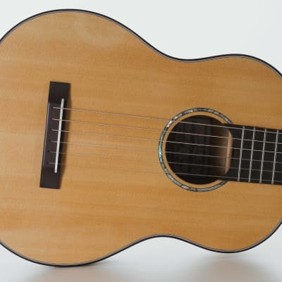 Romero Creations RC-P6-SMG Parlor Guitar Spruce and Spalted Mango 