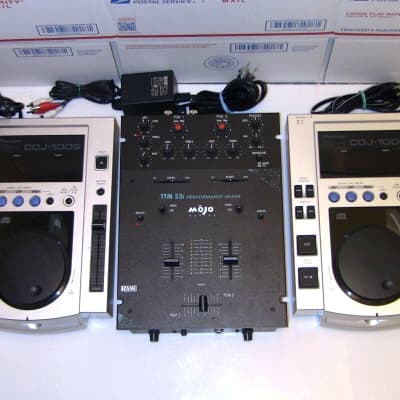 American DJ, RANE TTM-54i & 2x Pioneer CDJ-100S CD Player DJ Mixer image 1