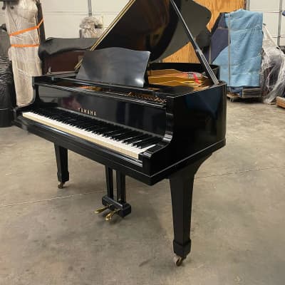 Reconditioned Yamaha G3 6'1 Grand Piano