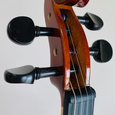 Oxford Violin Outfit **Comes fully set up and ready to play!** includes: Violin, Brazilwood Bow, and Arrow Shaped Case, 4/4 (Full) Size image 2