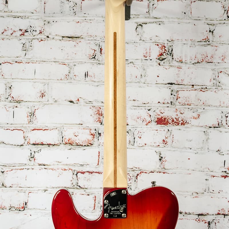 Fender - 2009 American Deluxe Telecaster - Maple Fingerboard