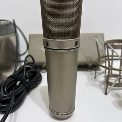 Original Neumann M269 (ac701) mic system including N52 psu w/ xlr mod wired at 110v, Neumann mic box and shock mount image 2