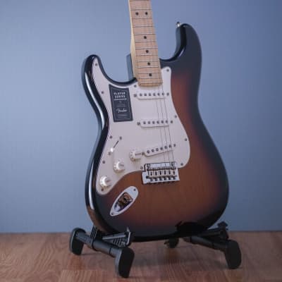 Fender Player Stratocaster Left Handed 3-Color Sunburst DEMO image 1