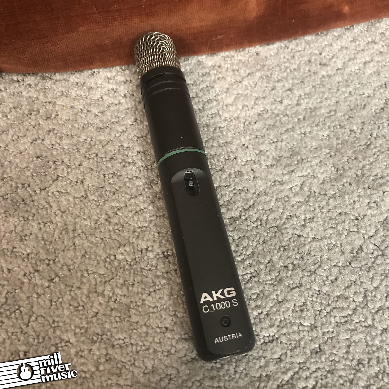 AKG C1000S Small Diaphragm Condenser Microphone Dark Grey Used