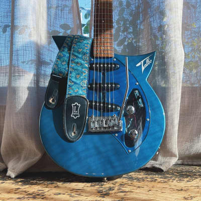 Tokai Talbo Woody II w/ Tremolo in Lake Placid Blue | Reverb UK