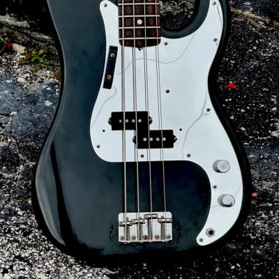 Fender Precision Bass 1979 - a cool Black P Bass like the one used by Phil Lynott of Thin Lizzy. for sale