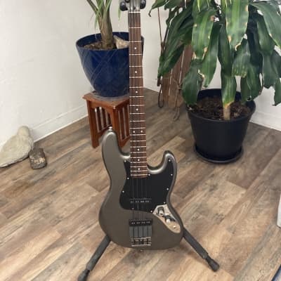 Squier Jazz Bass Standard 2009 - Charcoal Frost Gray for sale