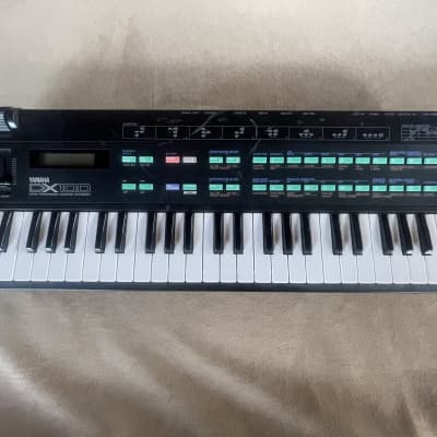 Yamaha DX100 Programmable Algorithm Synthesizer 1985 - Black