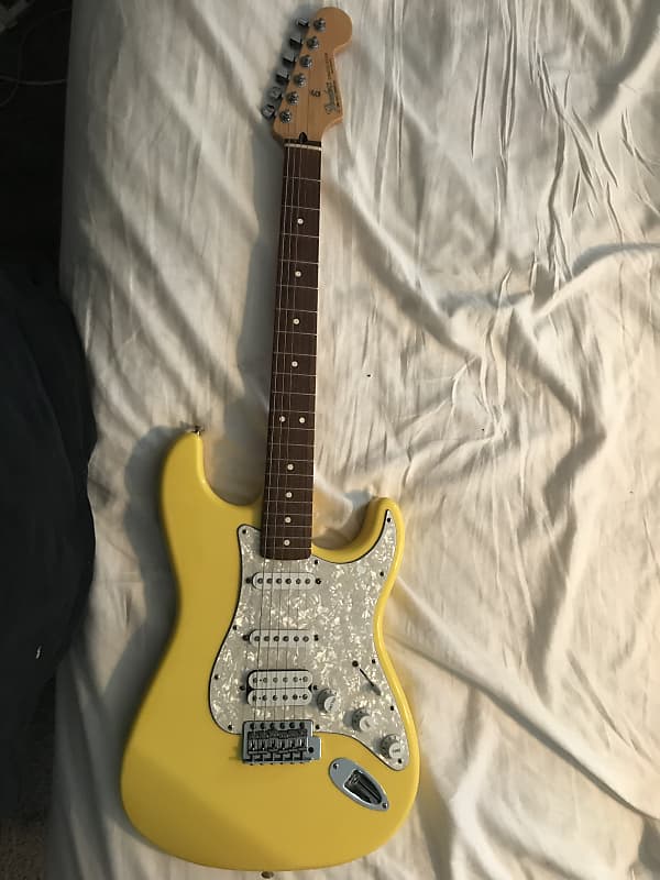 Sam ash deals fender stratocaster