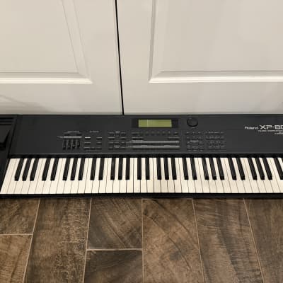 Roland XP-80 76-Key 64-Voice Music Workstation Keyboard 1999 - 2004 - Black