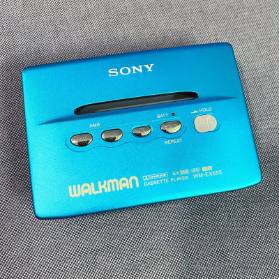 Sony WM-EX555 Walkman Cassette Player, Excellent Rare Blue ! Tested & Working ! image 2