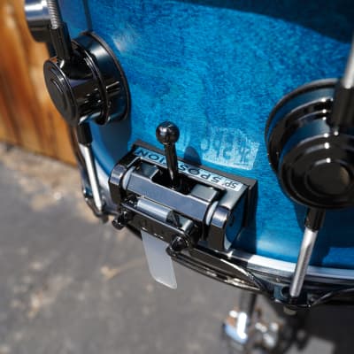 DW USA Collectors Series - Azure Satin Oil  - 6.5 x 14" Pure Maple SSC/VLT Snare Drum w/ Black Nickel Hdw. (2023) image 8