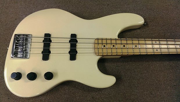 1992 fender on sale jazz bass