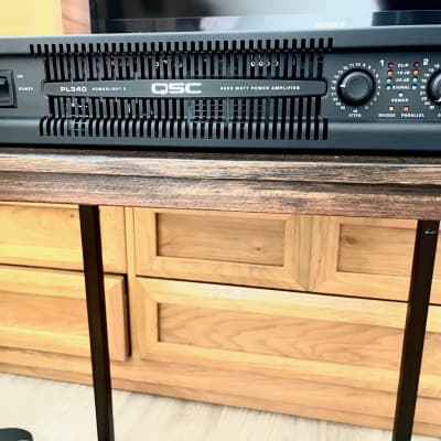 QSC PL340 Powerlight 3 Series Lightweight Rack-Mounted Power QSC PL340 Powerlight 3 Series Lightweight Rack-Mounted Power