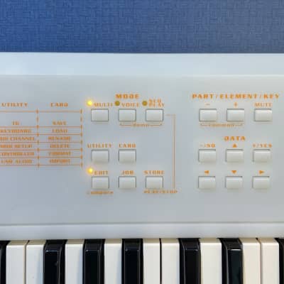 Yamaha EOS BX Polyphonic Digital Synthesizer | Reverb