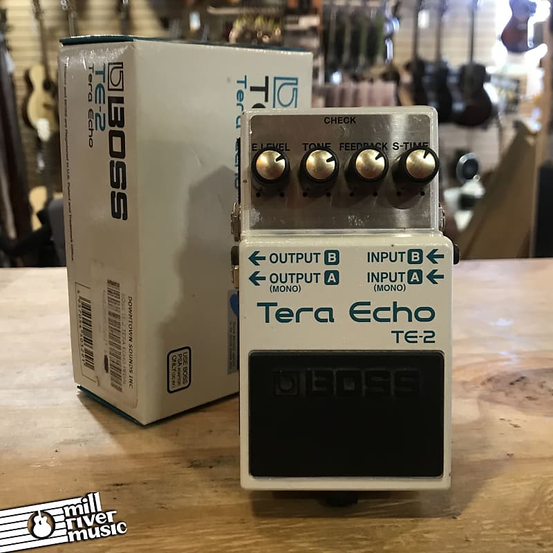 Boss TE-2 Tera Echo with Box Used