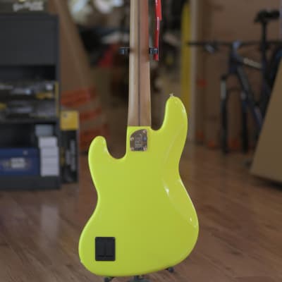 Fender MonoNeon Jazz Bass V - Neon Yellow and Orange image 13