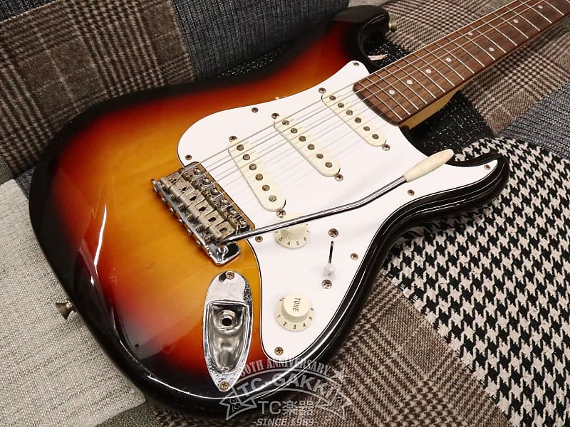 ギター fender japan ST-38S Fender Japan 1999-2002 ST-38S | Reverb Canada
