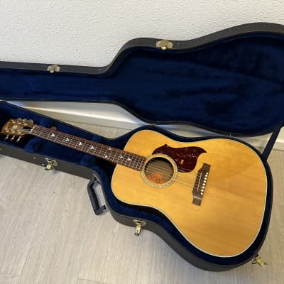 Gibson Songbird Deluxe 2002 Antique Natural OHSC for sale