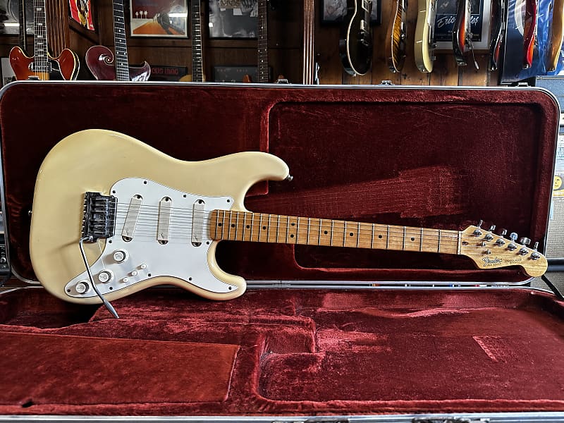 Fender elite store stratocaster 1983