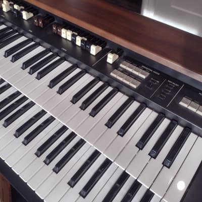 Roland VK-77 pro organ, double manual, with stand, bench, EV-5 and DP-10 pedals