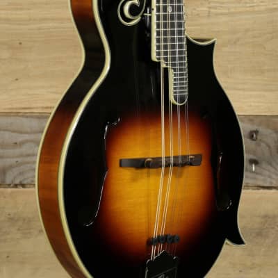 The Loar LM-700 Supreme F-Style Mandolin - Vintage Sunburst 