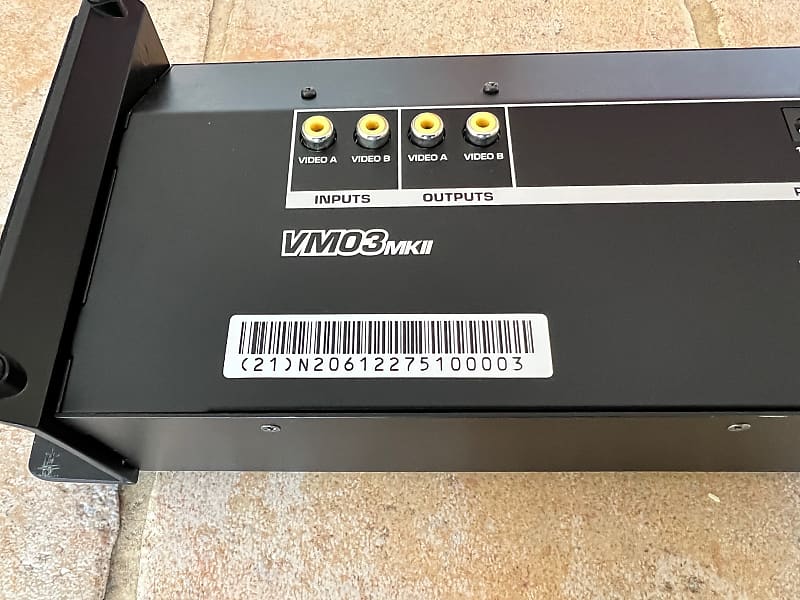 ★Numark VM03 3連液晶モニター★ 中古 ☆Numark VM03 3連液晶モニター☆ 中古 - メルカリ
