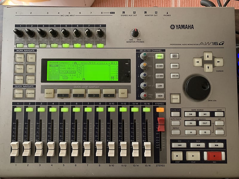 YAMAHA AW16G プロフェッショナルオーディオワークステーション s-l400.jpg
