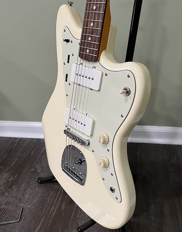 Squier J Mascis Jazzmaster (Significant Mods & Upgrades