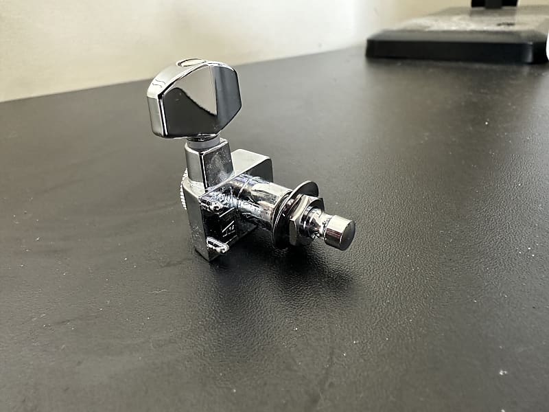 Fender Locking tuners left handed Chrome Reverb UK