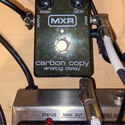 MXR Carbon Copy  2016 Green image 1