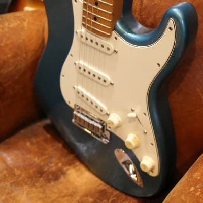 Fender American Standard Stratocaster 1997 Lake Placid Blue image 4