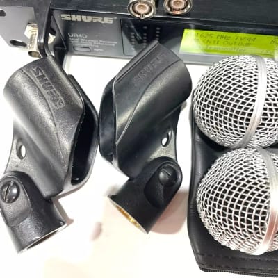 Shure UR4D L3 Dual Wireless Receiver W/2 UR2 Handheld Transmitters #2417 (One) image 2