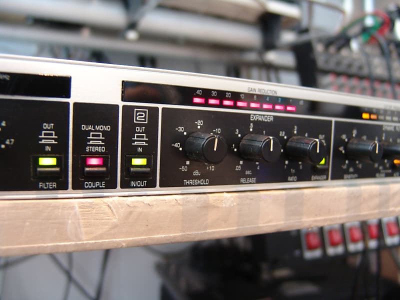 BEHRINGER ノイズゲート SNR2000 Amazon.co.jp: BEHRINGER SNR-2000 ノイズゲート SNR2000 : おもちゃ