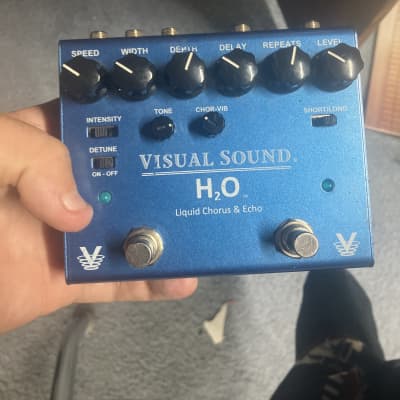 ギター Visual Sound H2O V3 Liquid Chorus & Echo V3 H2O - Truetone