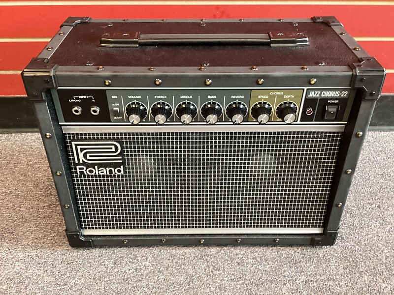 Roland JC-22 Jazz Chorus Guitar Amplifier