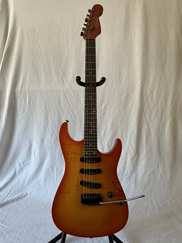 Fender Showmaster 2004 - Flamed Ash FAT SSS | Reverb