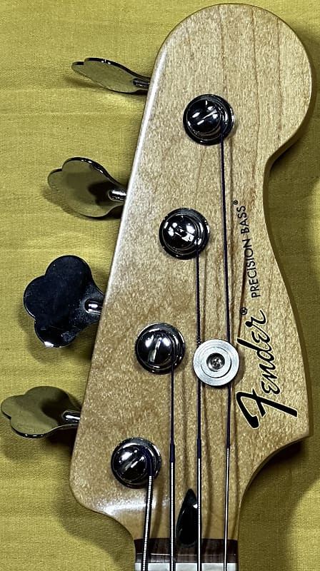 Fender Standard Precision Bass 2009 - 2017 | Reverb UK