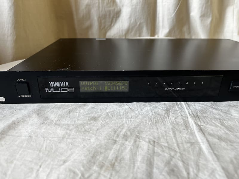 Yamaha MJC8 Midi Junction Controller 8X8 Midi PatchBay Rack