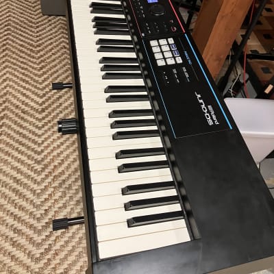 Roland Juno DS88 Synthesizer 2017 (Overpayment of shipping will be reimbursed)