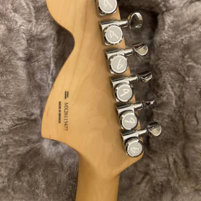 Fender Deluxe Stratocaster HSS; Pau Ferro Fretboard; Candy Apple Red; Fender Deluxe Molded Case image 10