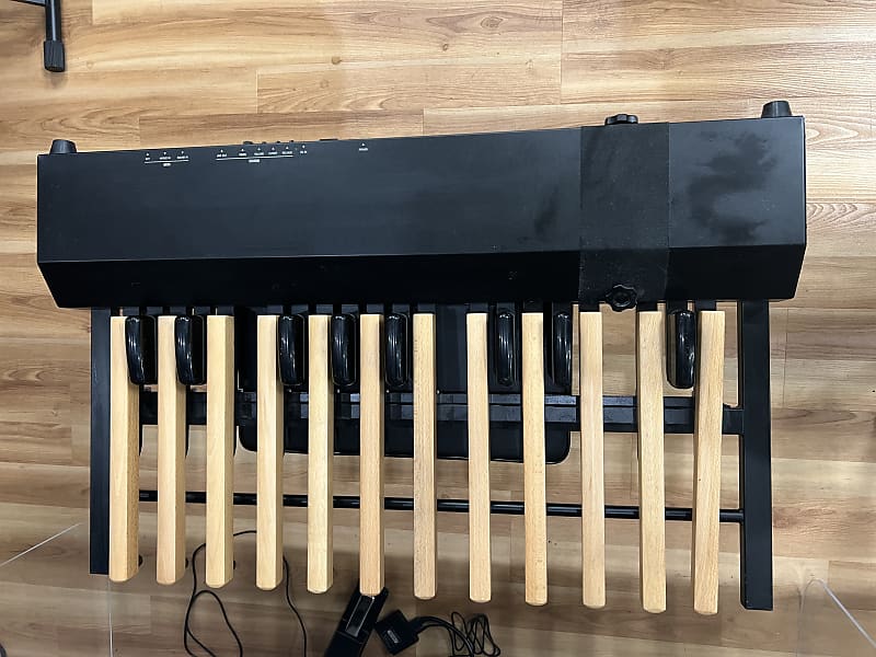 Hammond XPK-100 13-Note MIDI Pedalboard | Reverb