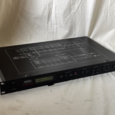 YAMAHA TX81Z FM TONE GENERATOR SYNTHESIZER New internal battery!!