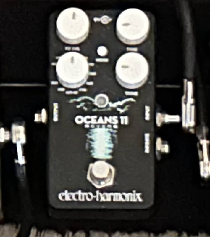 Electro-Harmonix Oceans 11 Reverb 2018 - Present - Black | Reverb