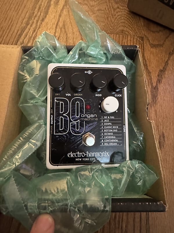 Electro-Harmonix B9 Organ Machine