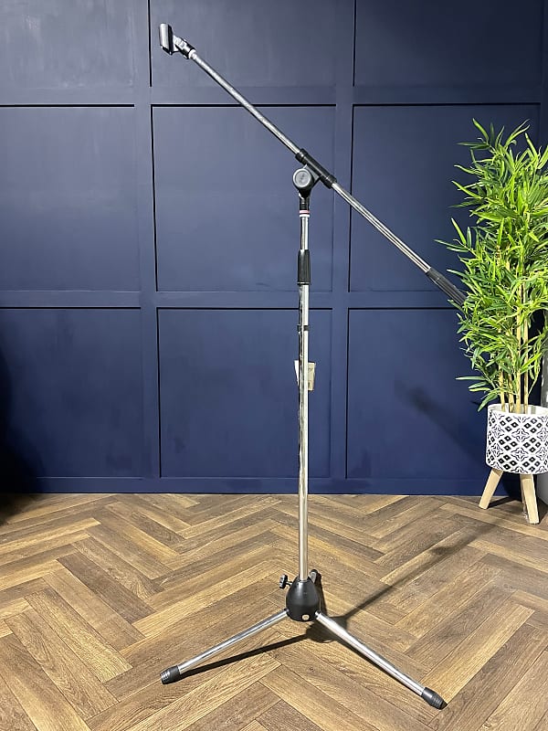 Stagg Microphone Stand / Height Adjustment Mic Stand / Reverb UK